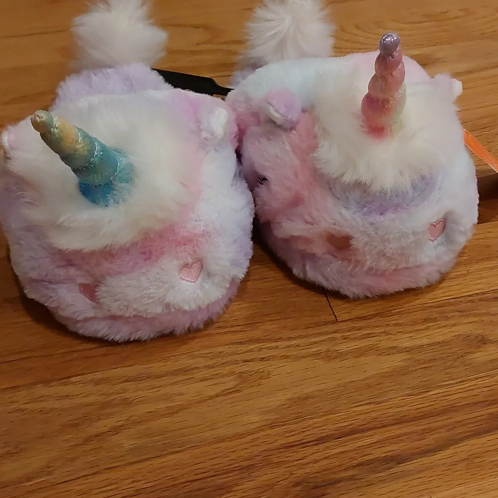 Wonder Nation Slippers - Picture 10 of 10